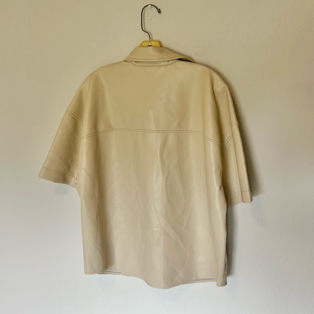 Aritzia Babaton Vegan Leather Frances Short Sleeve Button Up in Sand White - Picture 6 of 11